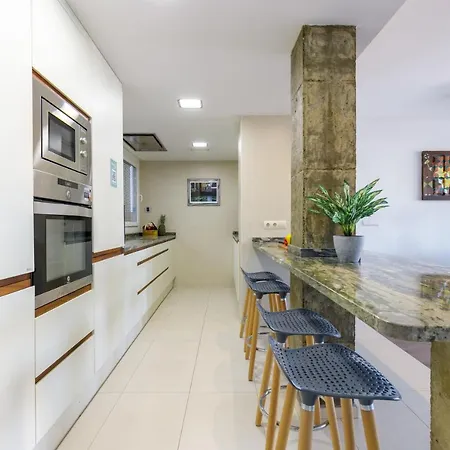 Living4malaga Theatre Square Terrace * Malaga